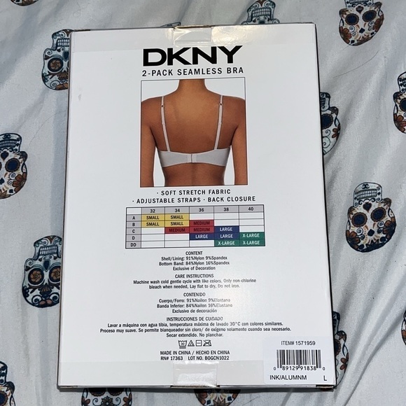DKNY 2 Pack Seamless Bra size Large.  Black and Grey seamless Bra - Picture 2 of 3